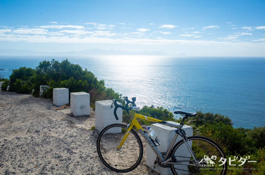 ケープ半島の海と自転車