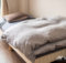 寝室（ベッドの上に西川air01＆羽毛布団をレイアウト）
