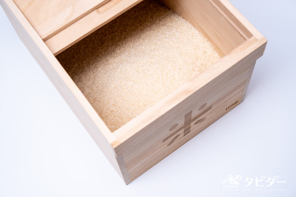 桐製の米びつ（10kg）